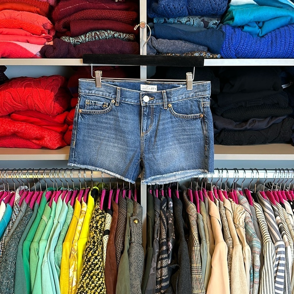 Loft blue jean shorts size 0